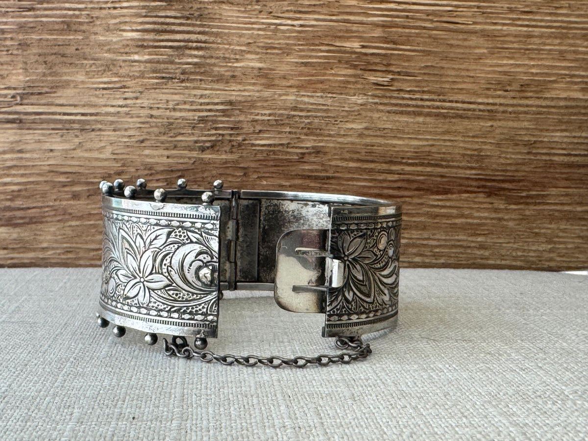 Silver Bangle Bracelet with Cannonball Edge