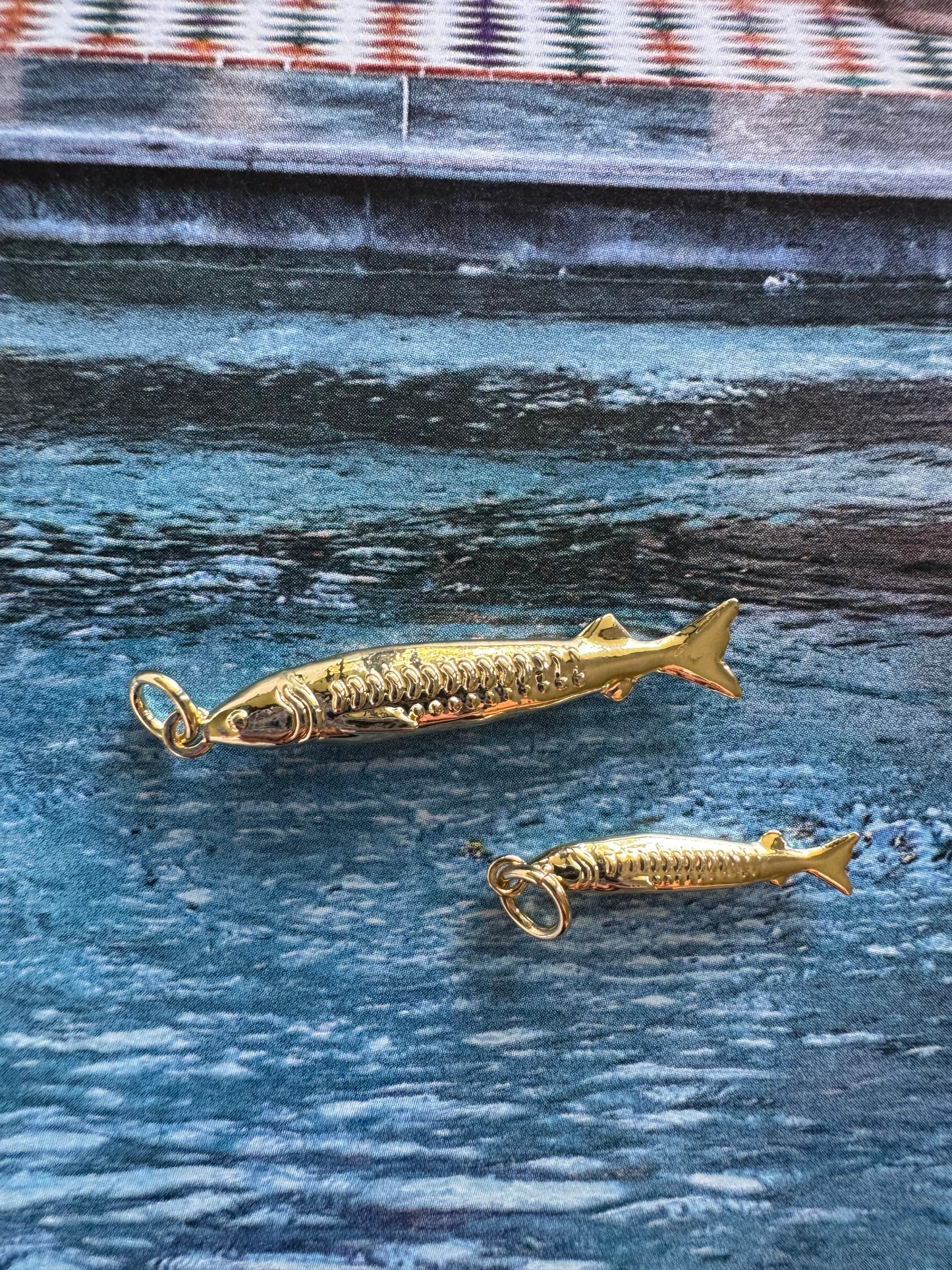 Gold Elongated Fish