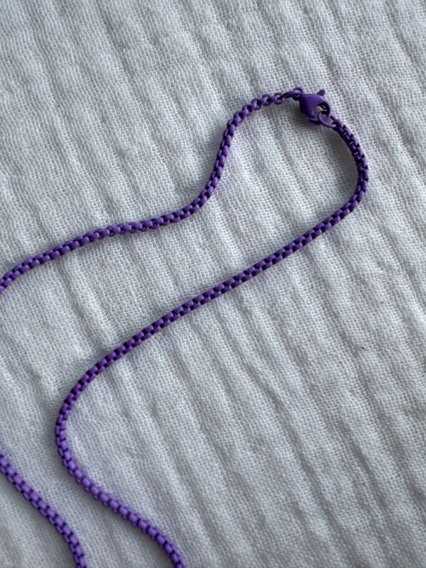 Colored Box Chain