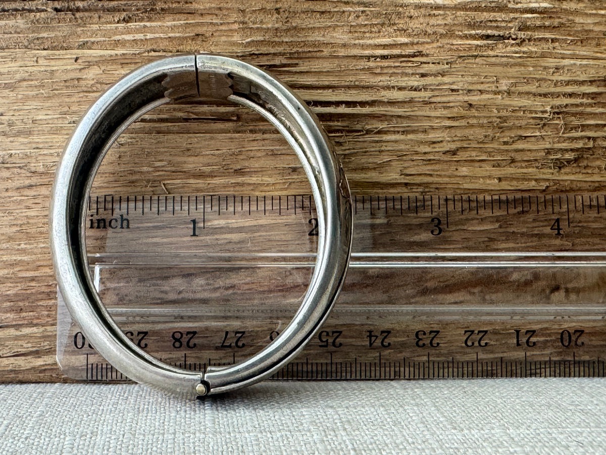Vintage Sterling Silver Bangle with Flower Detail