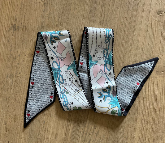 Le Monde Scarf