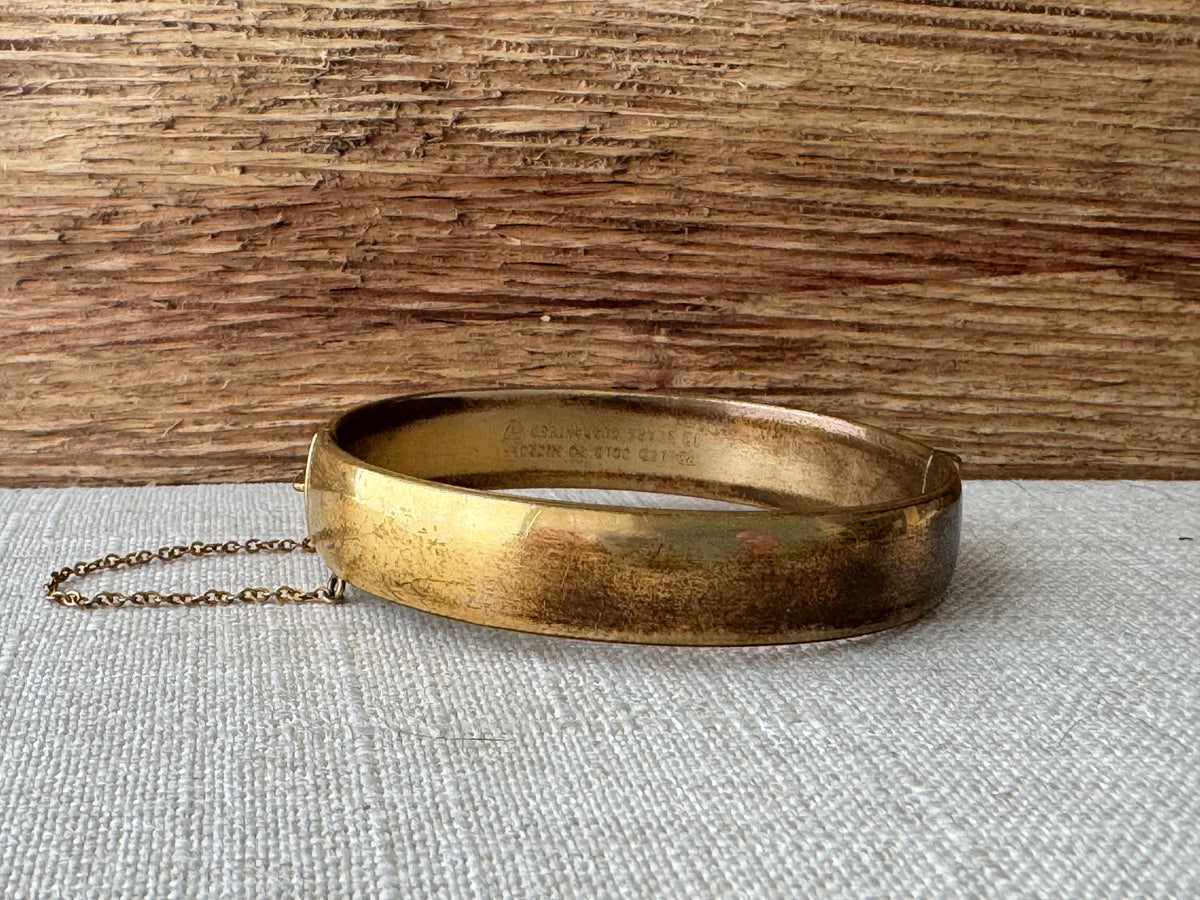 Vintage 1960’s 9k gold Bangle Bracelet